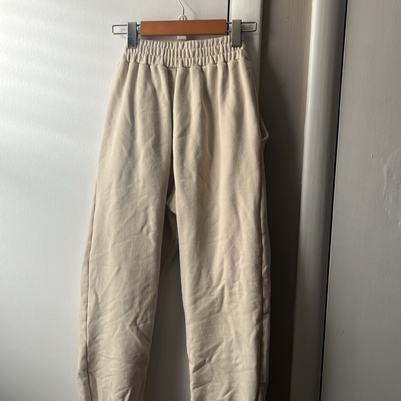 Smash + Tess x Star Wars Droid Joggers - Picture 8 of 9